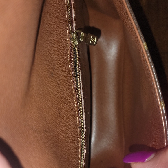 Authentic Louis Vuitton St Cloud PM bag - Picture 8 of 10